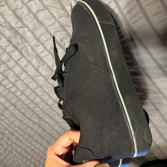 Size 11 Solid Black Heelys - Picture 5 of 6